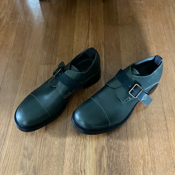 Miu Miu buckled loafers in dark green - Picture 3 of 8